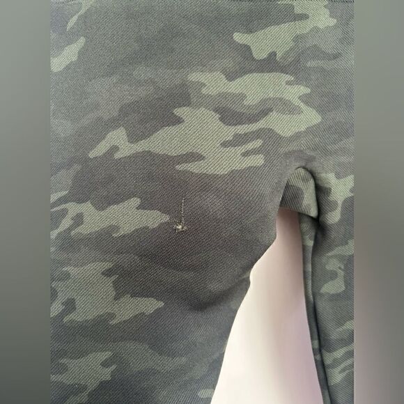 Spanx Green Camo Leggings - Picture 9 of 9